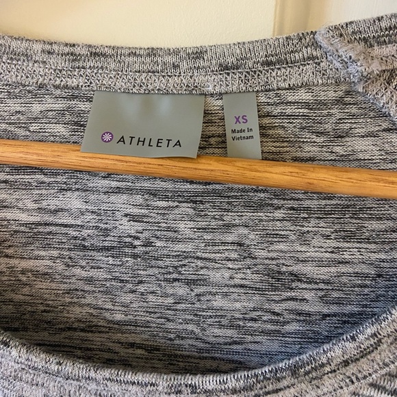 New Athleta Shirt Top Women’s Long Sleeve Heathered Gray Soft Material Size XS - Picture 4 of 6